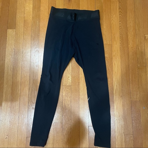 nike - black leggings - medium - Picture 1 of 3
